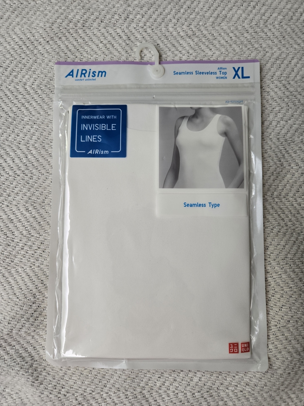 Uniqlo AIRism Seamless Sleeveless Top